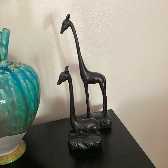 Other - Giraffe’s 2 black